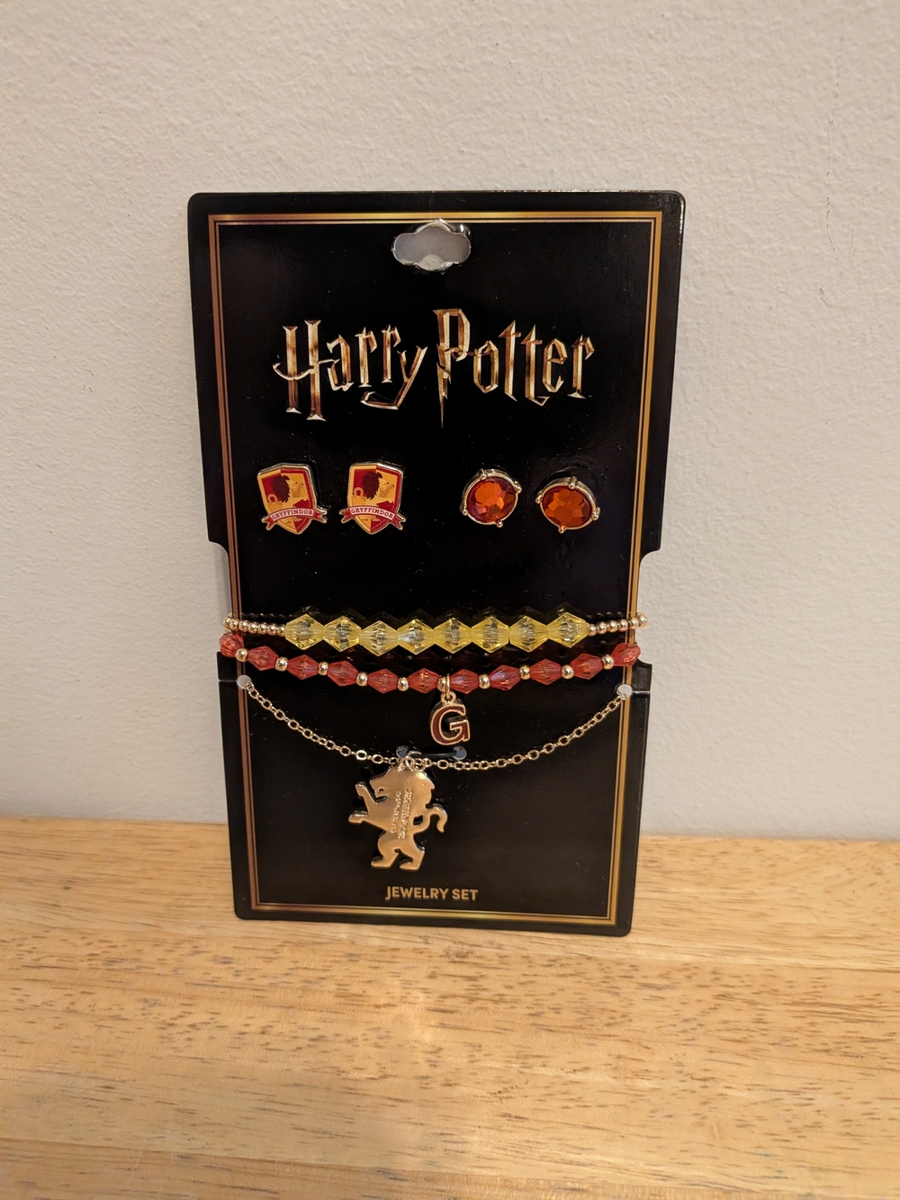 Harry Potter Gryffindor Red & Gold Earrings and Necklace Set
